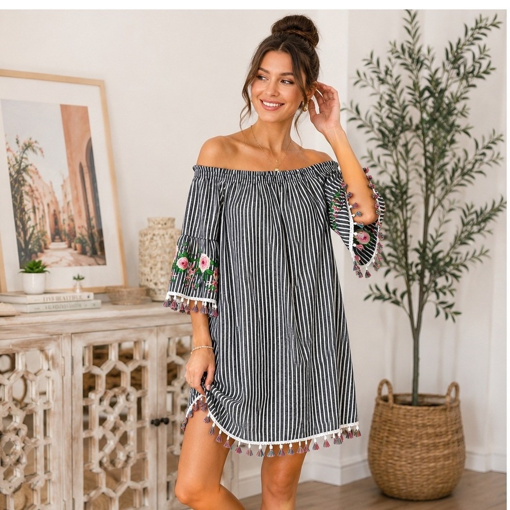 Southern Stitch Off Shoulder Embroidered Striped Tassel Dress Women's Small Boho
